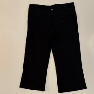 Lululemon Athletica women’s Black active/yoga Capri Leggings